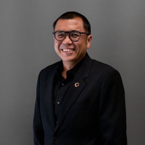 คุณ ชุตยาเวศ สินธุพันธุ์