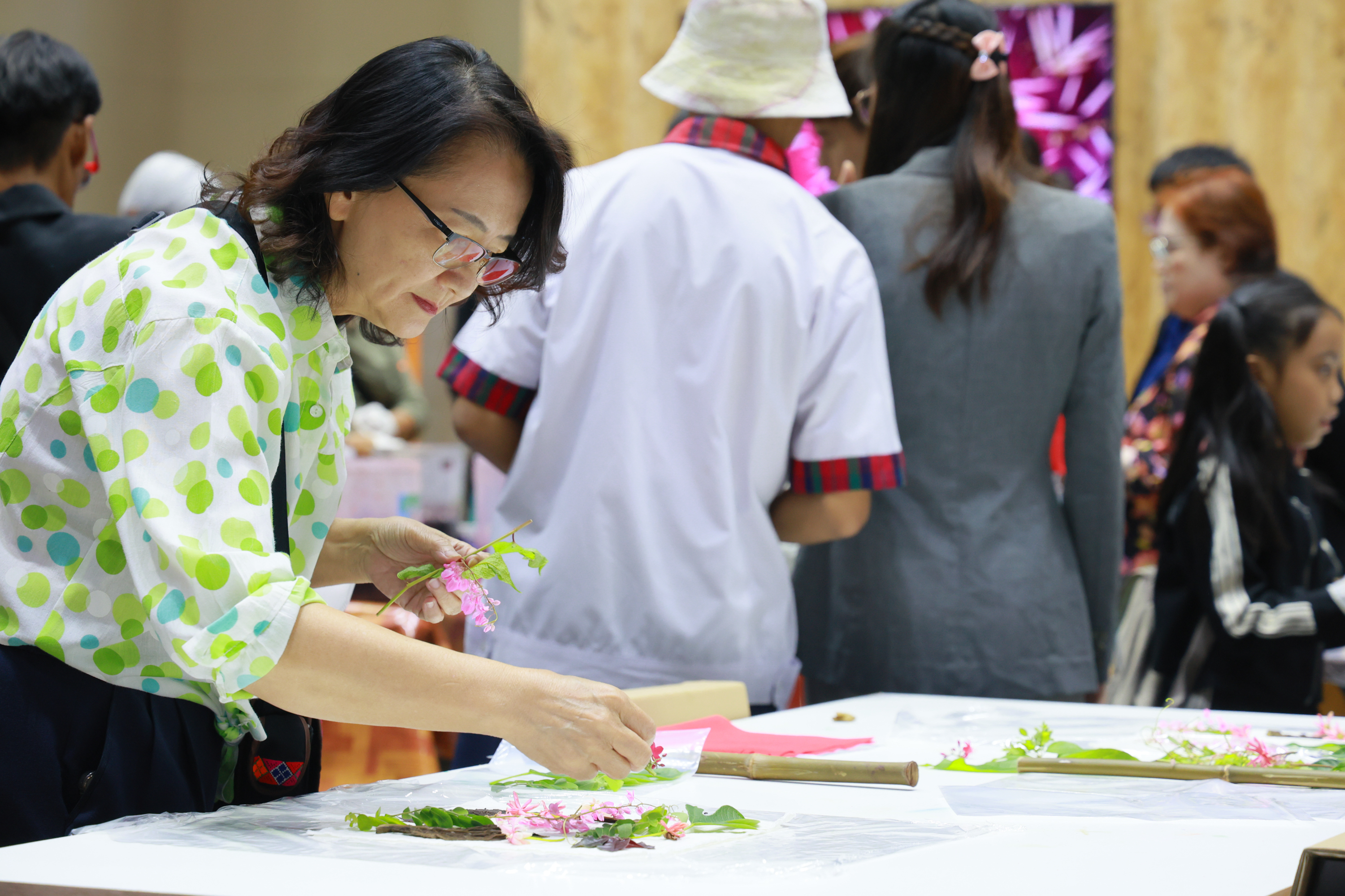 Create Naturally Dyed Textiles with the “ECO PRINT: Nature-Inspired Fabric Workshop” at SX2024