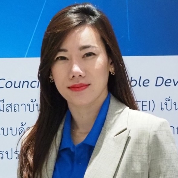 Ms. Pinyada Charoensin