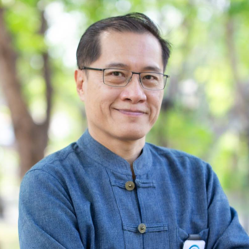 คุณ วีระศักดิ์ โควสุรัตน์