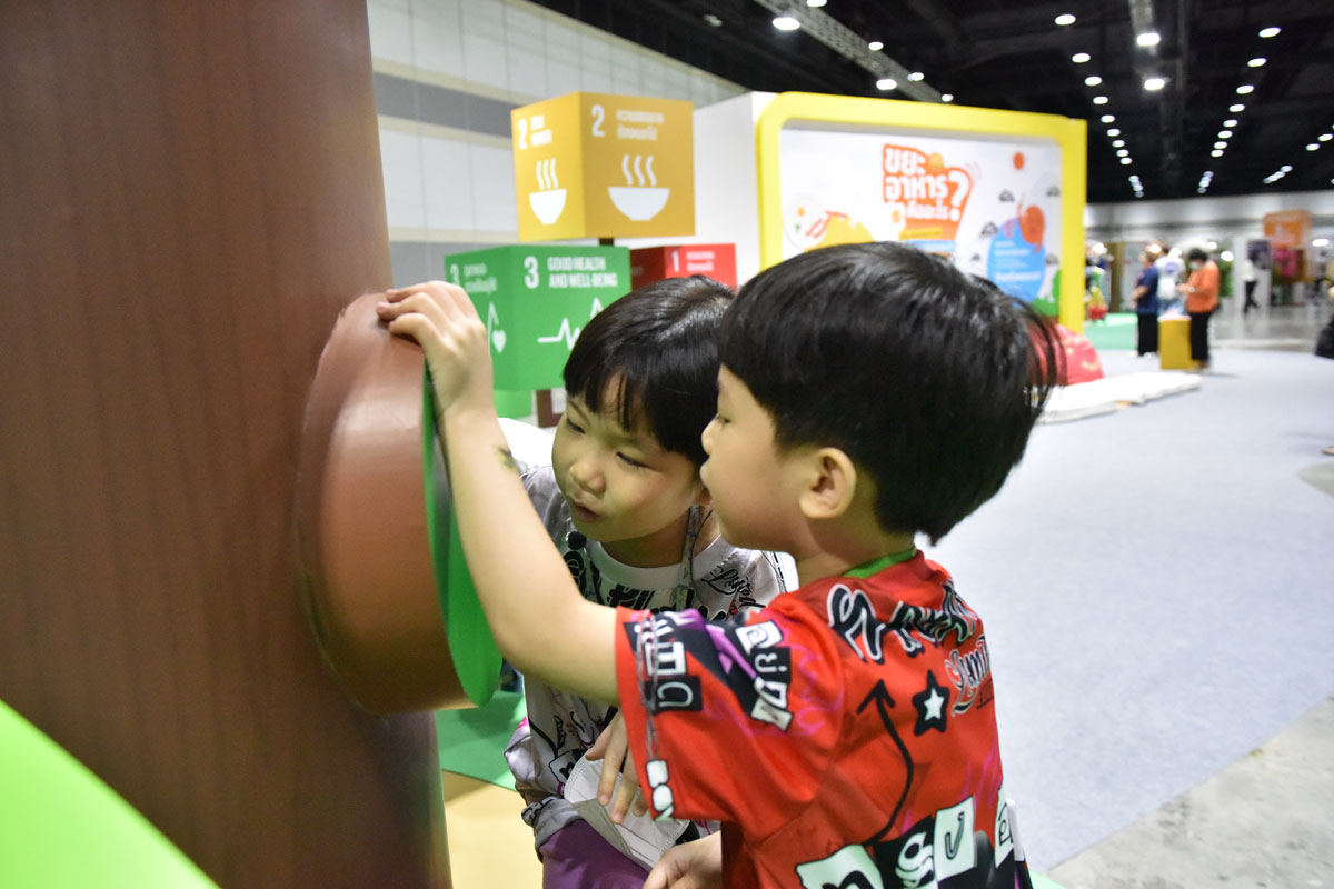 SX KIDS ZONE สนุกอย่างสร้างสรรค์  เรียนรู้เรื่องความยั่งยืนผ่านฐานกิจกรรม SDGs Playground ท่องโลกแมลงตัวจิ๋ว ผู้คอยช่วยระบบนิเวศโลก