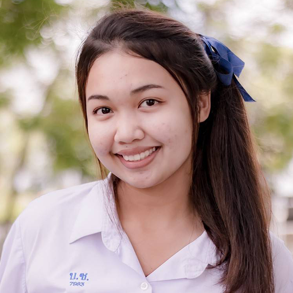 คุณ นันทิกานต์ (น้องโฟม)