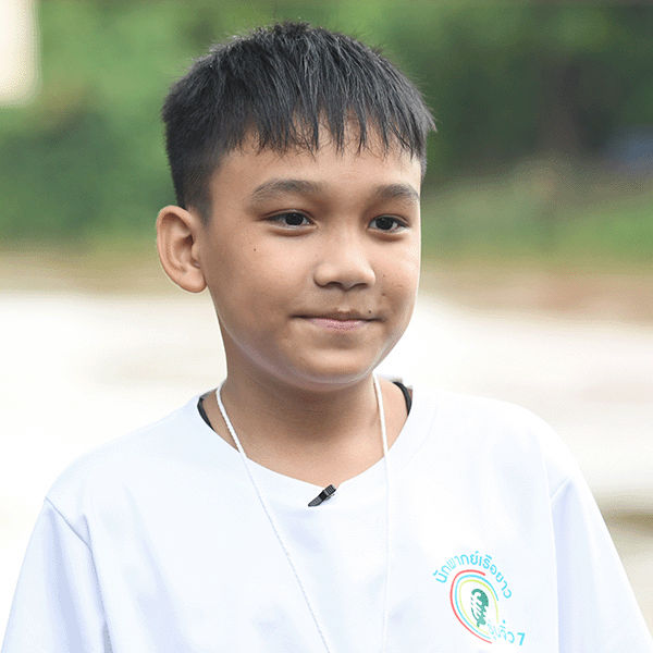 ด.ช. นพพล  (ฟลุ๊ก)