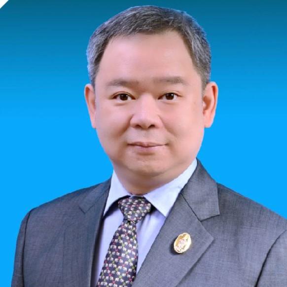 คุณ ธเนศ
